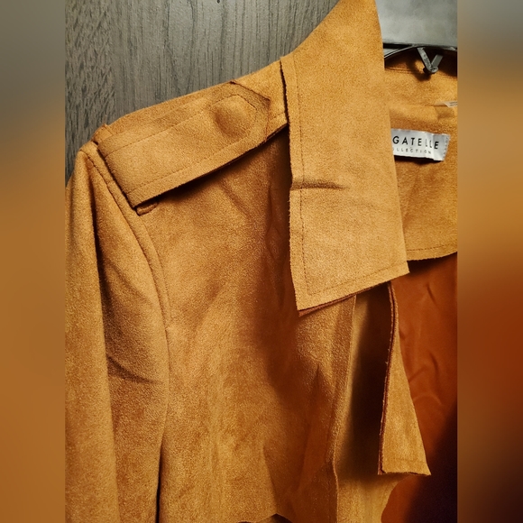 Soft Suede Tan Trench Coat Jacket EUC - Picture 4 of 7